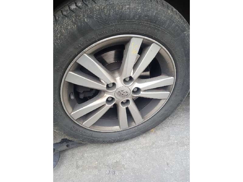 toyota avensis cross sport (t27) del año 2009