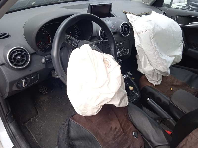 audi a1 sportback (8xf) del año 2016