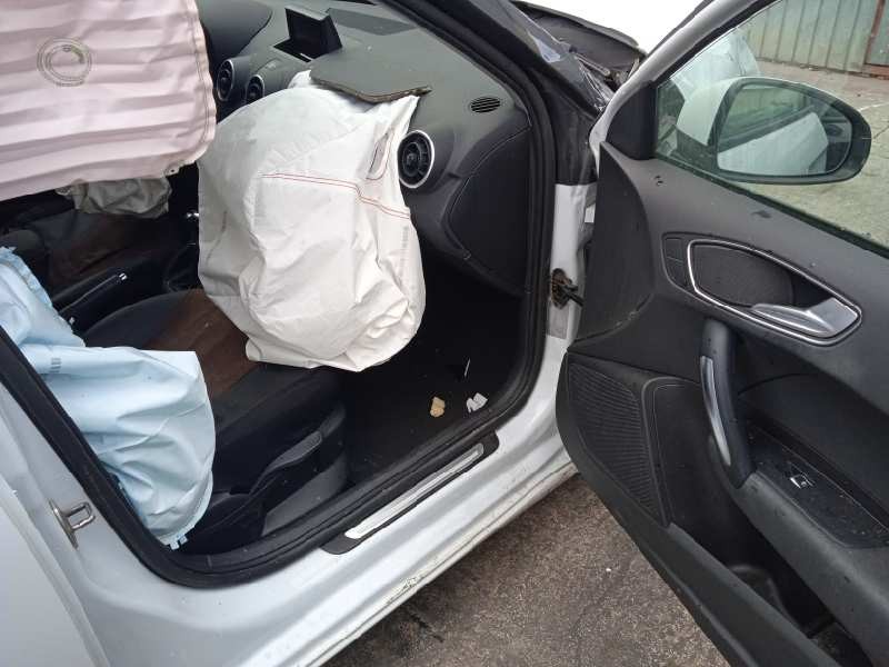 audi a1 sportback (8xf) del año 2016