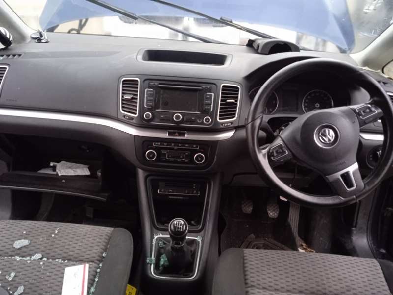volkswagen sharan (7n1) del año 2011