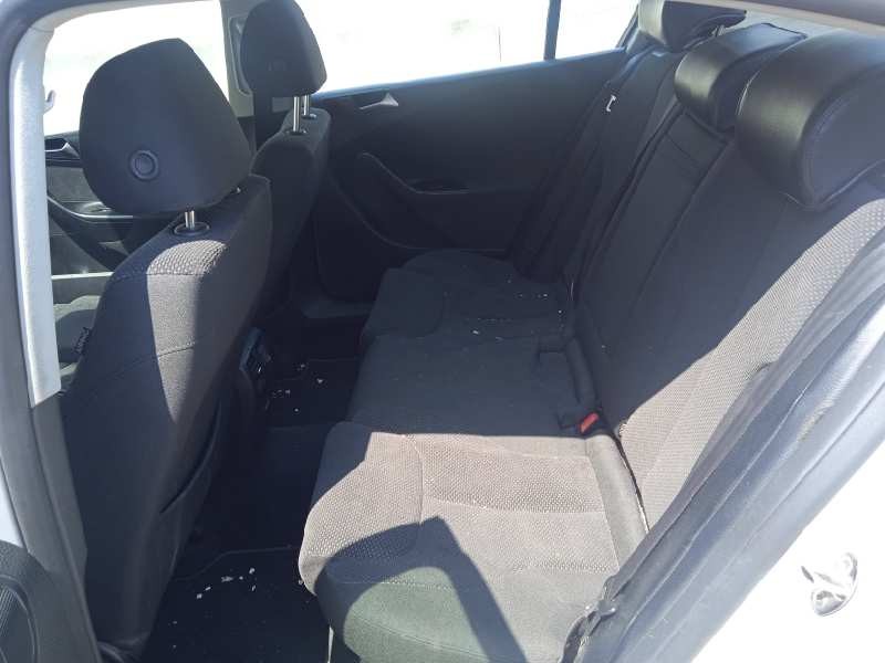 volkswagen passat berlina (3c2) del año 2010