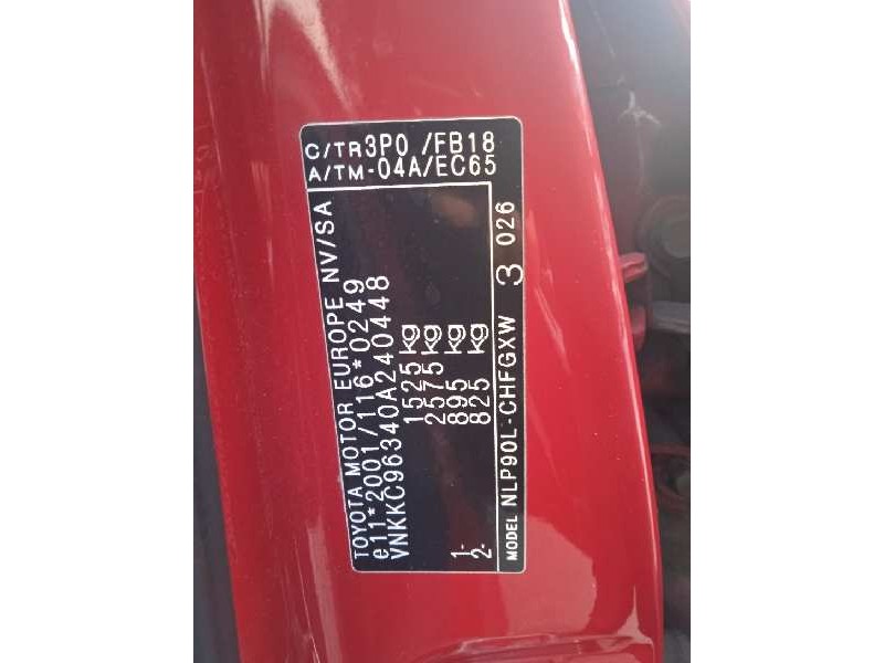 toyota yaris del año 2010