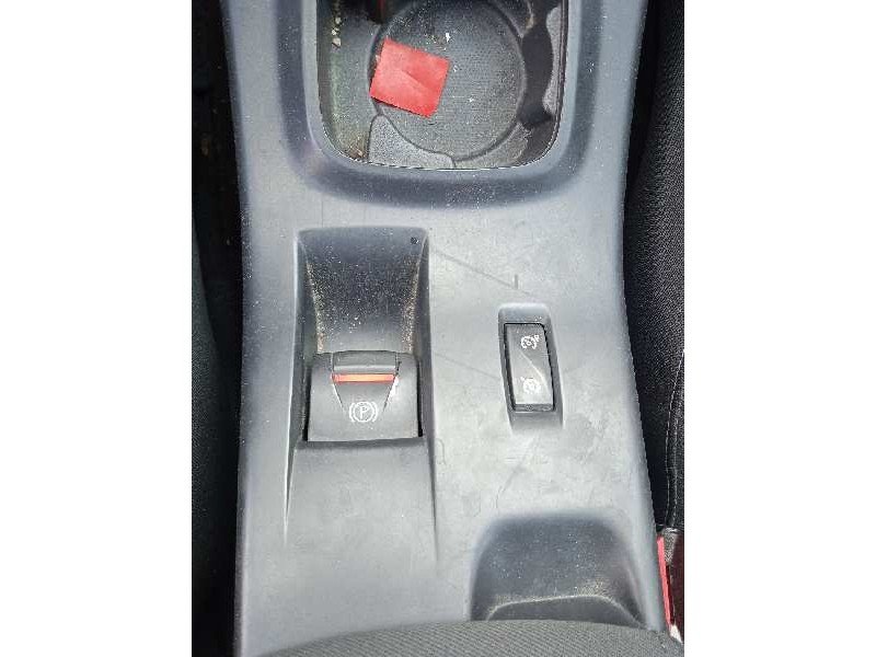 renault megane iii berlina 5 p del año 2012