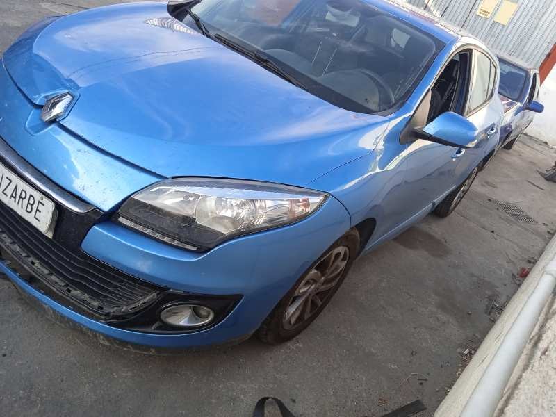 renault megane iii berlina 5 p del año 2012