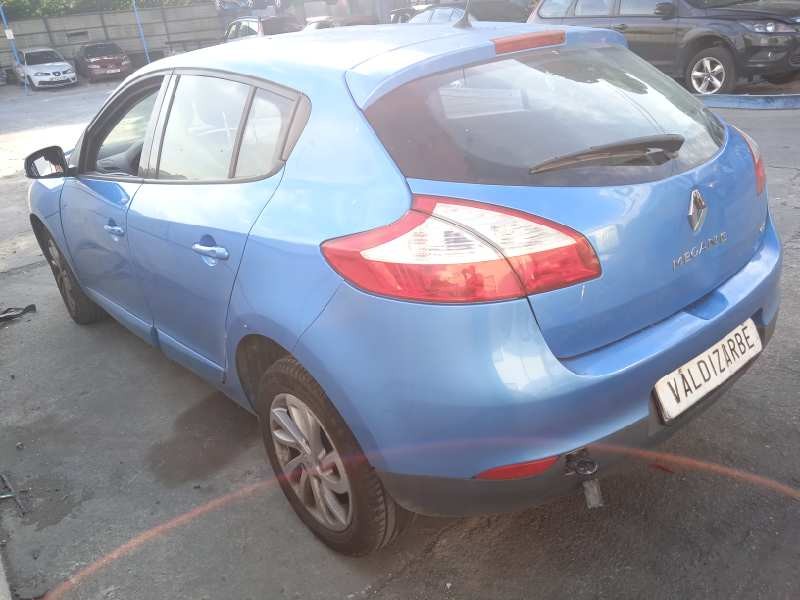 renault megane iii berlina 5 p del año 2012