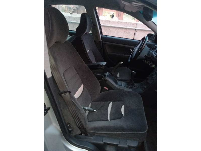 volvo s80 berlina del año 2003