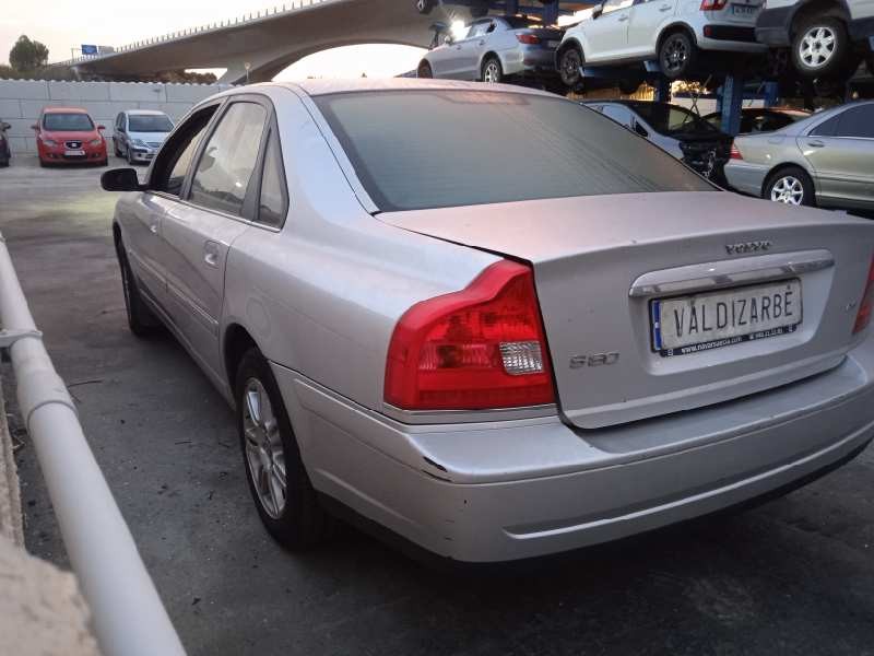 volvo s80 berlina del año 2003