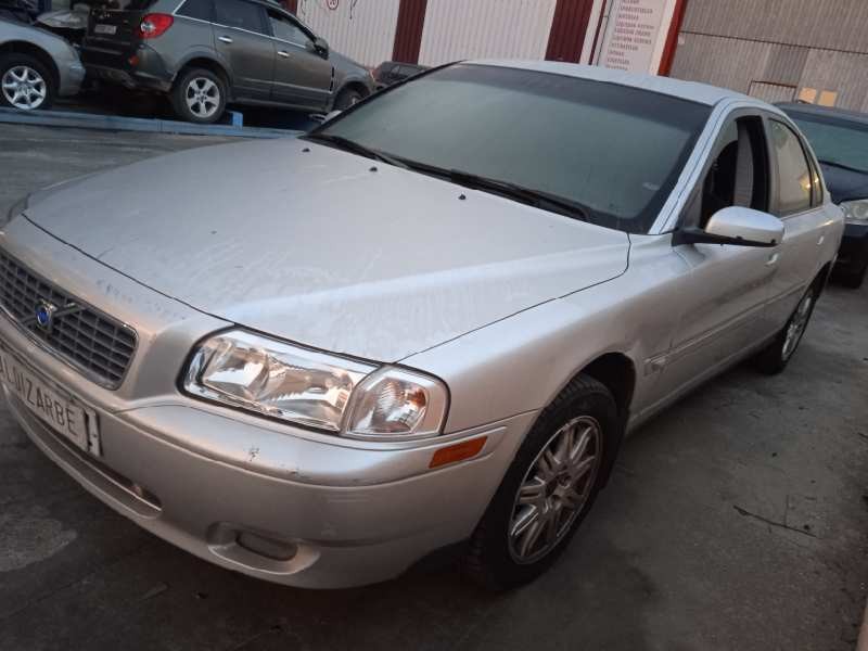 volvo s80 berlina del año 2003