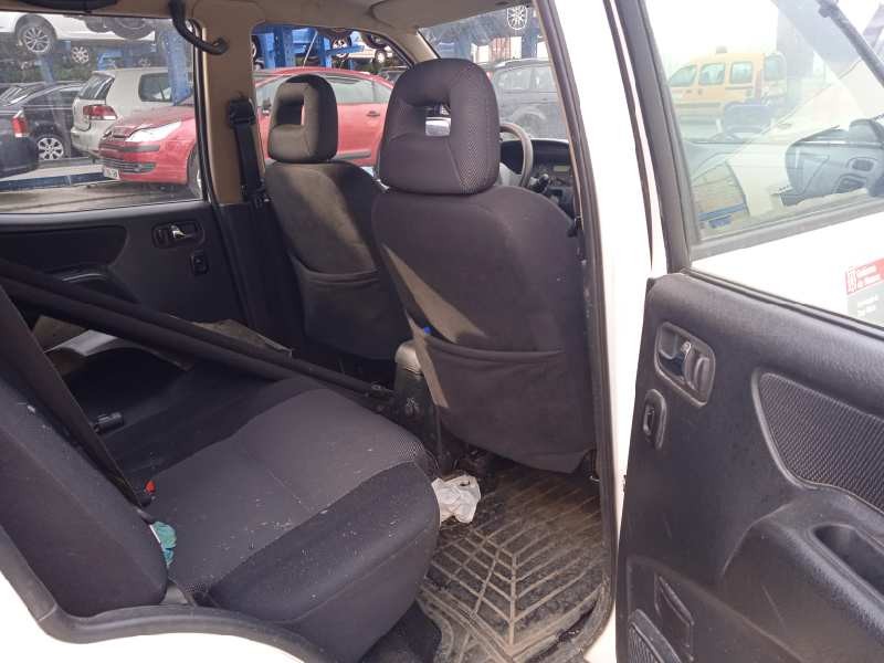 nissan terrano/terrano.ii (r20) del año 2004