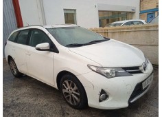 TOYOTA AURIS TOURING SPORTS (E18)
