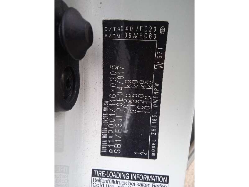 toyota auris touring sports (e18) del año 2014