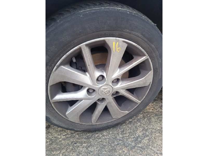 toyota auris touring sports (e18) del año 2014