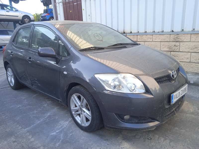 toyota auris del año 2007