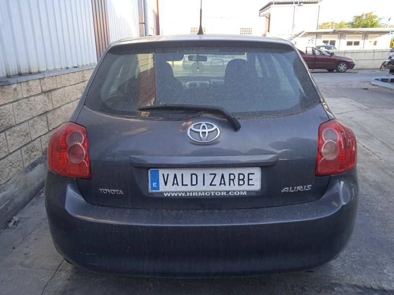 toyota auris del año 2007