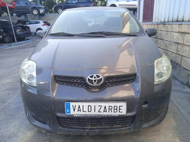 toyota auris del año 2007