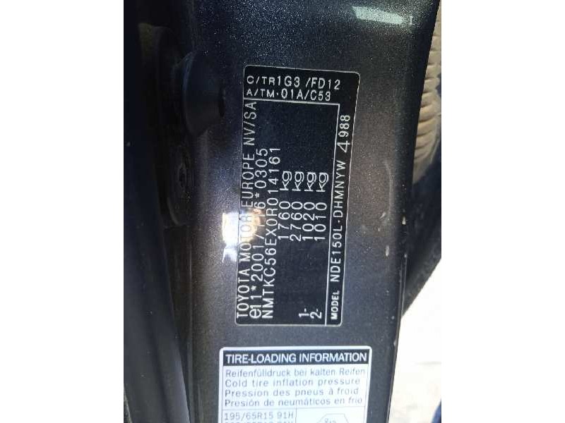 toyota auris del año 2007