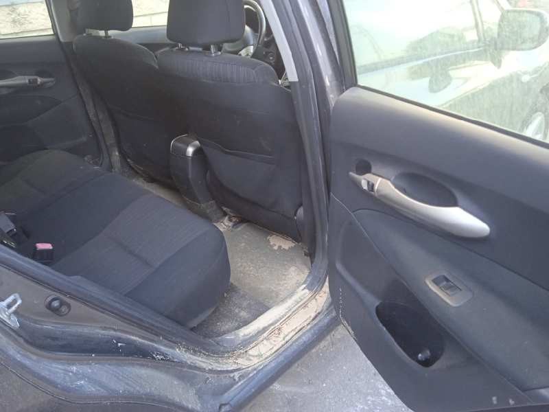 toyota auris del año 2007