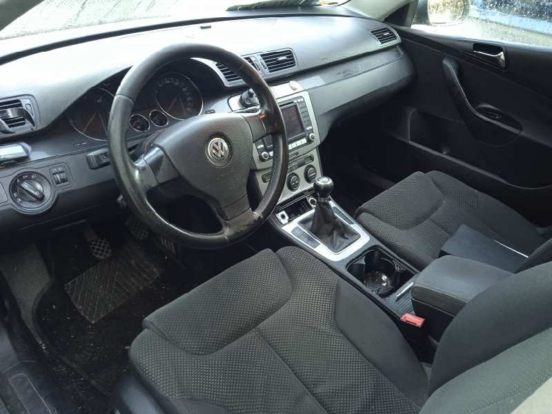 volkswagen passat variant (3c5) del año 2007