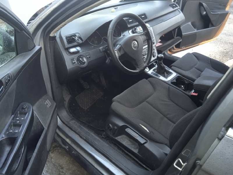 volkswagen passat variant (3c5) del año 2007