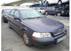 volvo s40 berlina del año 2001