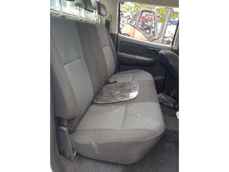 toyota hilux (kun) del año 2016