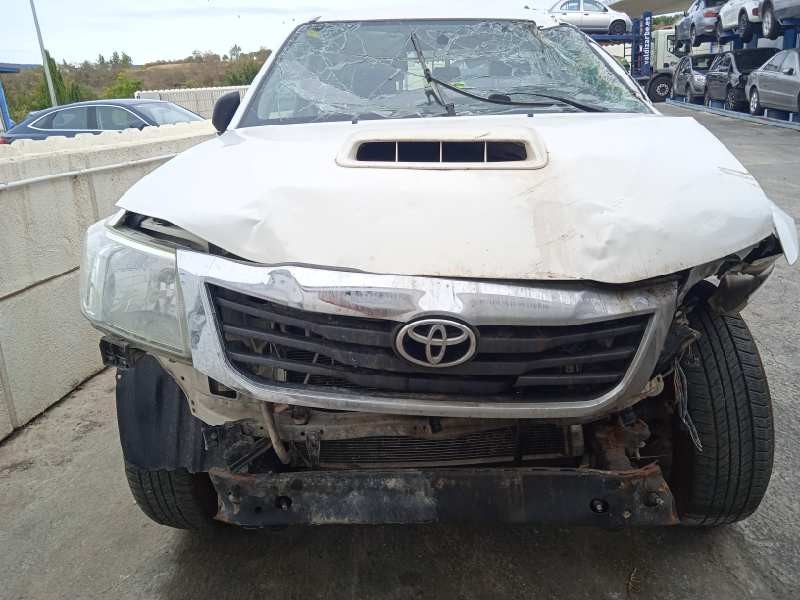 toyota hilux (kun) del año 2016