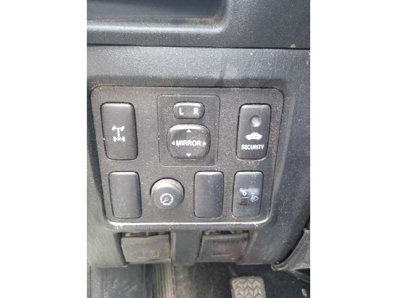 toyota hilux (kun) del año 2016