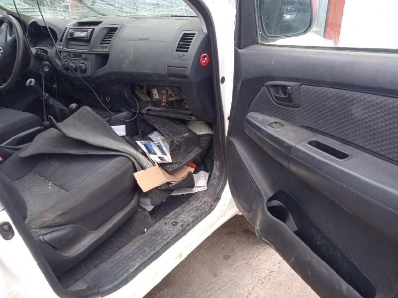 toyota hilux (kun) del año 2016