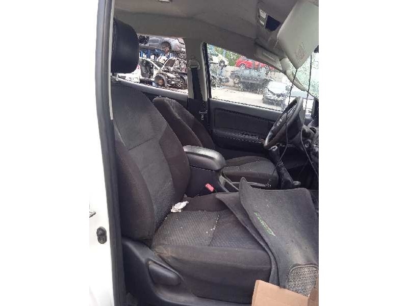 toyota hilux (kun) del año 2016