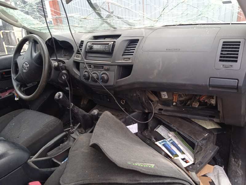 toyota hilux (kun) del año 2016