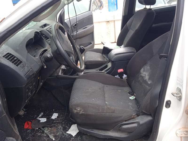 toyota hilux (kun) del año 2016