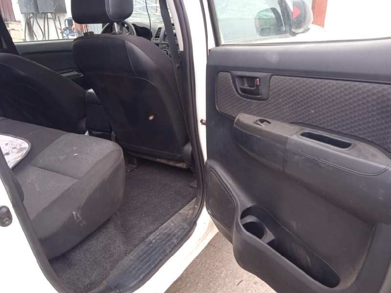 toyota hilux (kun) del año 2016