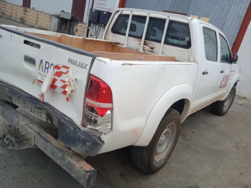 toyota hilux (kun) del año 2016