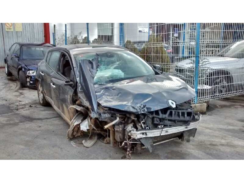 renault megane iii berlina 5 p del año 2010