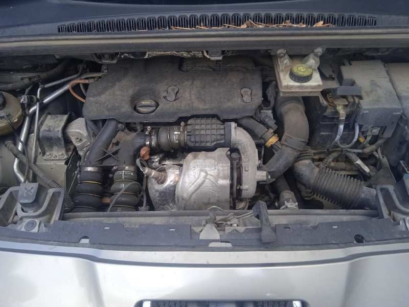 peugeot 5008 del año 2011