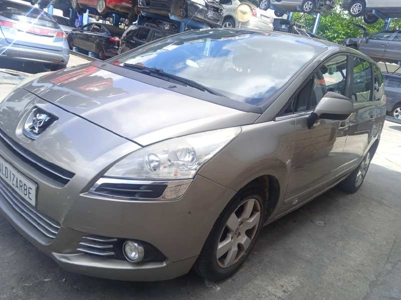 peugeot 5008 del año 2011