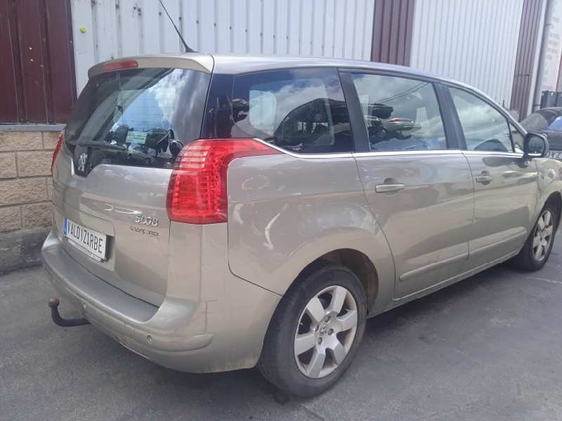 peugeot 5008 del año 2011