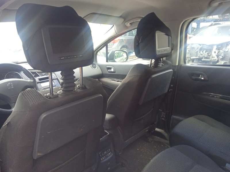 peugeot 5008 del año 2011