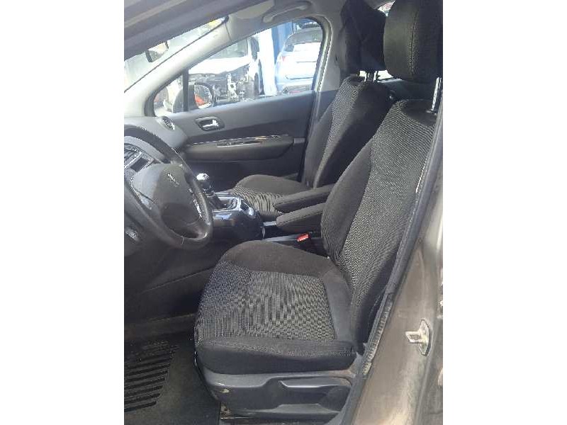 peugeot 5008 del año 2011