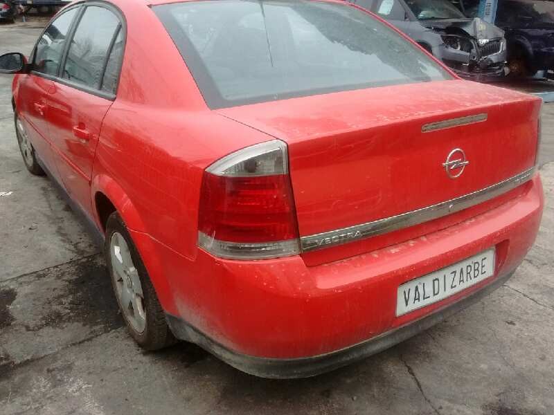 opel vectra c berlina del año 2004