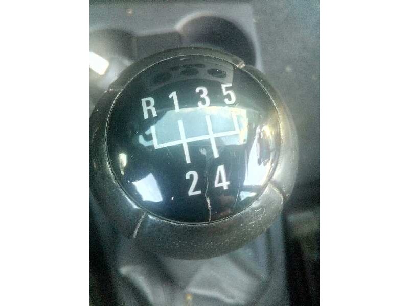 opel meriva del año 2004