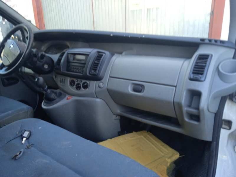 nissan primastar (x83) del año 2005