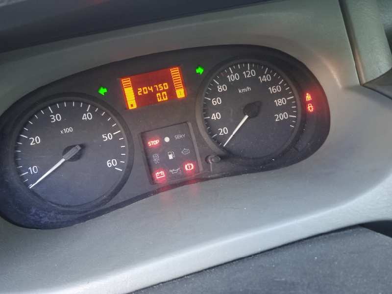 nissan primastar (x83) del año 2005