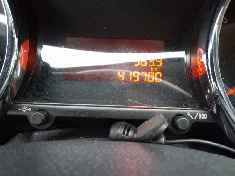 peugeot 5008 del año 2013