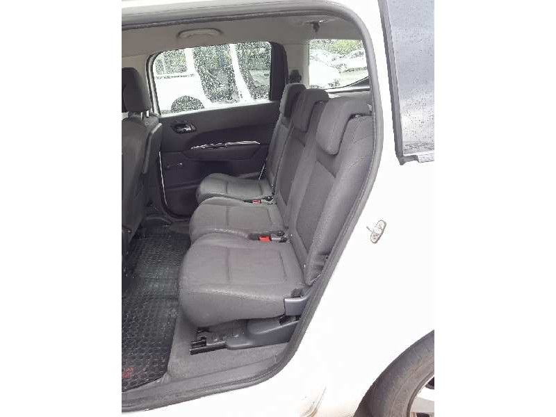 peugeot 5008 del año 2013