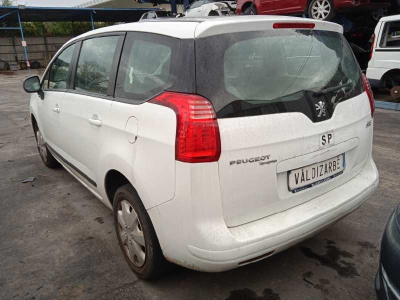 peugeot 5008 del año 2013
