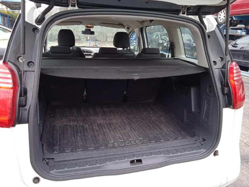 peugeot 5008 del año 2013