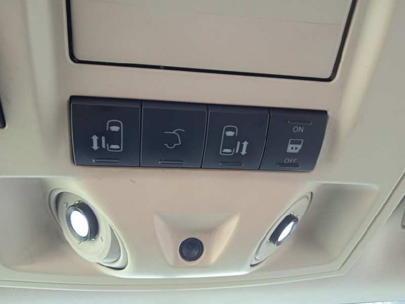 chrysler grand voyager del año 2008