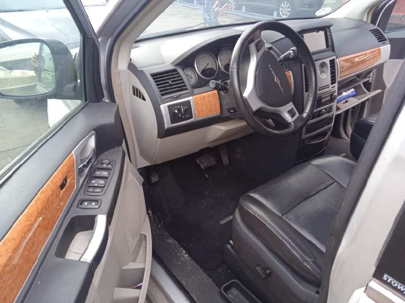 chrysler grand voyager del año 2008