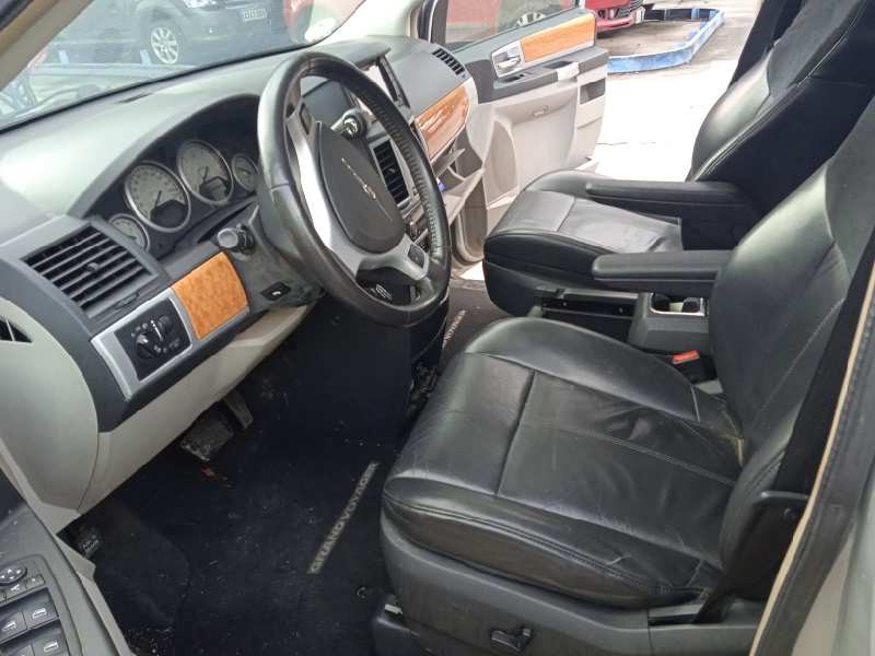 chrysler grand voyager del año 2008
